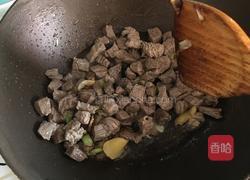 西红柿土豆胡萝卜炖牛肉的做法图解4