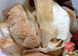 猴头菇花胶鸡汤的做法图解2