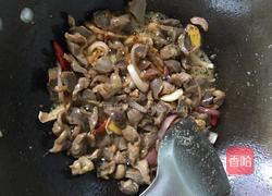 韭菜苔辣炒鸡胗的做法图解3