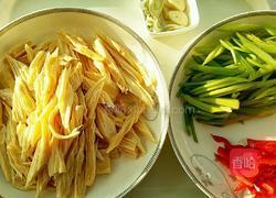 腐竹炒芹菜的做法图解3