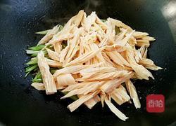 腐竹炒芹菜的做法图解6