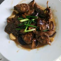 蒜子焖塘鲺的做法[图]