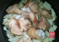 山药炖猪蹄的做法图解3