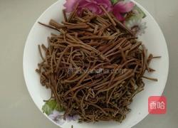 炒蕨菜的做法图解1