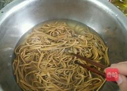 凉拌豆腐丝的做法图解2