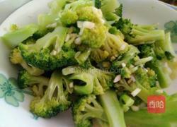 蒜末西兰花的做法图解3