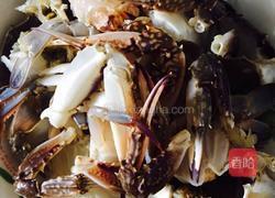 茄汁梭子蟹的做法图解1