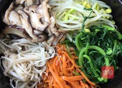 牛肉石锅拌饭的做法图解2