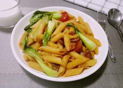 炒意大利通心粉