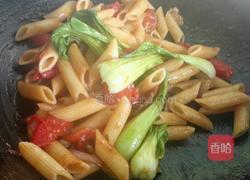 炒意大利通心粉的做法图解6