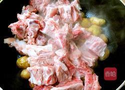 酱焖排骨小土豆的做法图解6