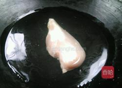 青椒胡萝卜炒鸡丝的做法图解2