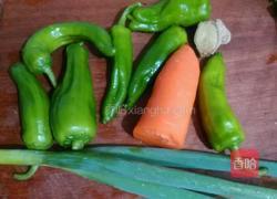 青椒胡萝卜炒鸡丝的做法图解3