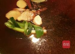 风味酱脊骨的做法图解2