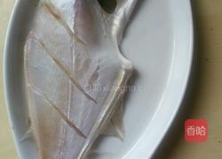 红烧剥皮鱼的做法图解1