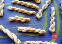 酥软小麻花的做法图解9