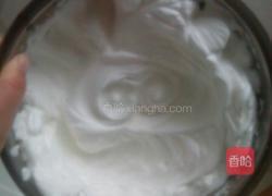 八寸三色戚风蛋糕的做法图解5