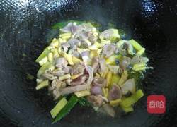 青椒炒鸡杂的做法图解4