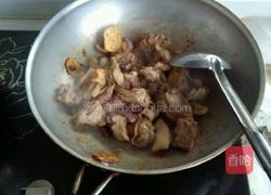 土豆香菇焖鸭的做法图解5