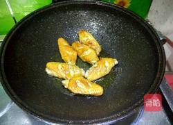 红酒鸡翅的做法图解7