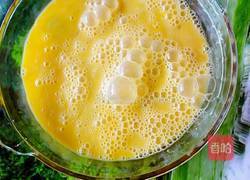 牛奶鸡蛋羹的做法图解2