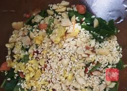 酸辣米线的做法图解1