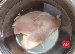葱香鸡丝凉面的做法图解1