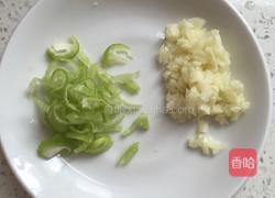 葱香鸡丝凉面的做法图解4