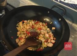 藿香泡菜鯽魚的做法图解2