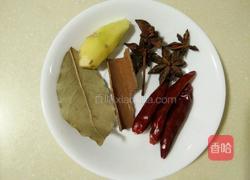 鹌鹑蛋烧排骨的做法图解3