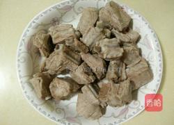 鹌鹑蛋烧排骨的做法图解7