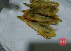 炸小黄鱼的做法图解6