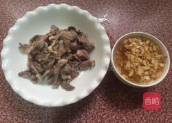 花旗参炖猪心的做法图解3