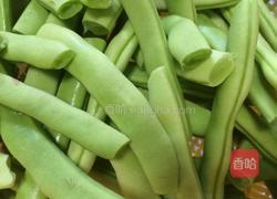 蒜香四季豆的做法图解1