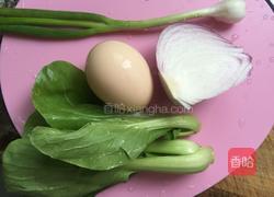 洋葱炒面的做法图解1