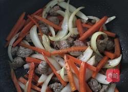 牛肉煲饭的做法图解3