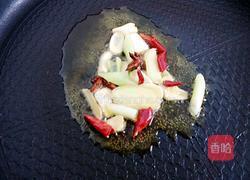 尖椒炒猪肘的做法图解2