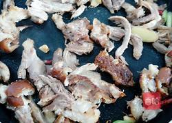 尖椒炒猪肘的做法图解3