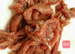 尖椒炒牛肉的做法图解2