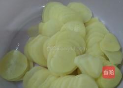 干煸土豆片的做法图解2