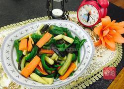 茄子青椒胡萝卜炒玉米笋的做法图解5