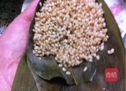 鲜肉粽，鲜肉蛋黄粽的做法图解4