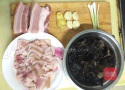木耳肉片的做法图解1