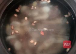 山药鸡脚花生汤的做法图解6