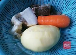 腊肉土豆焖饭的做法图解2