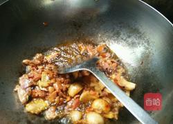 笋与肉爆香的做法图解5