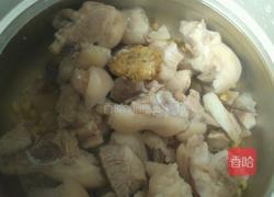 黄豆鱿鱼炖猪脚的做法图解5