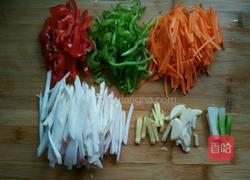 五彩茄丝的做法图解1