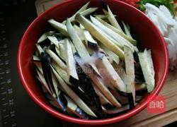 五彩茄丝的做法图解3