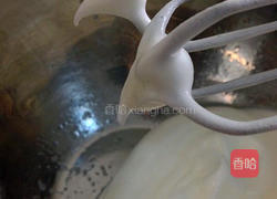 戚风蛋糕的做法图解6
